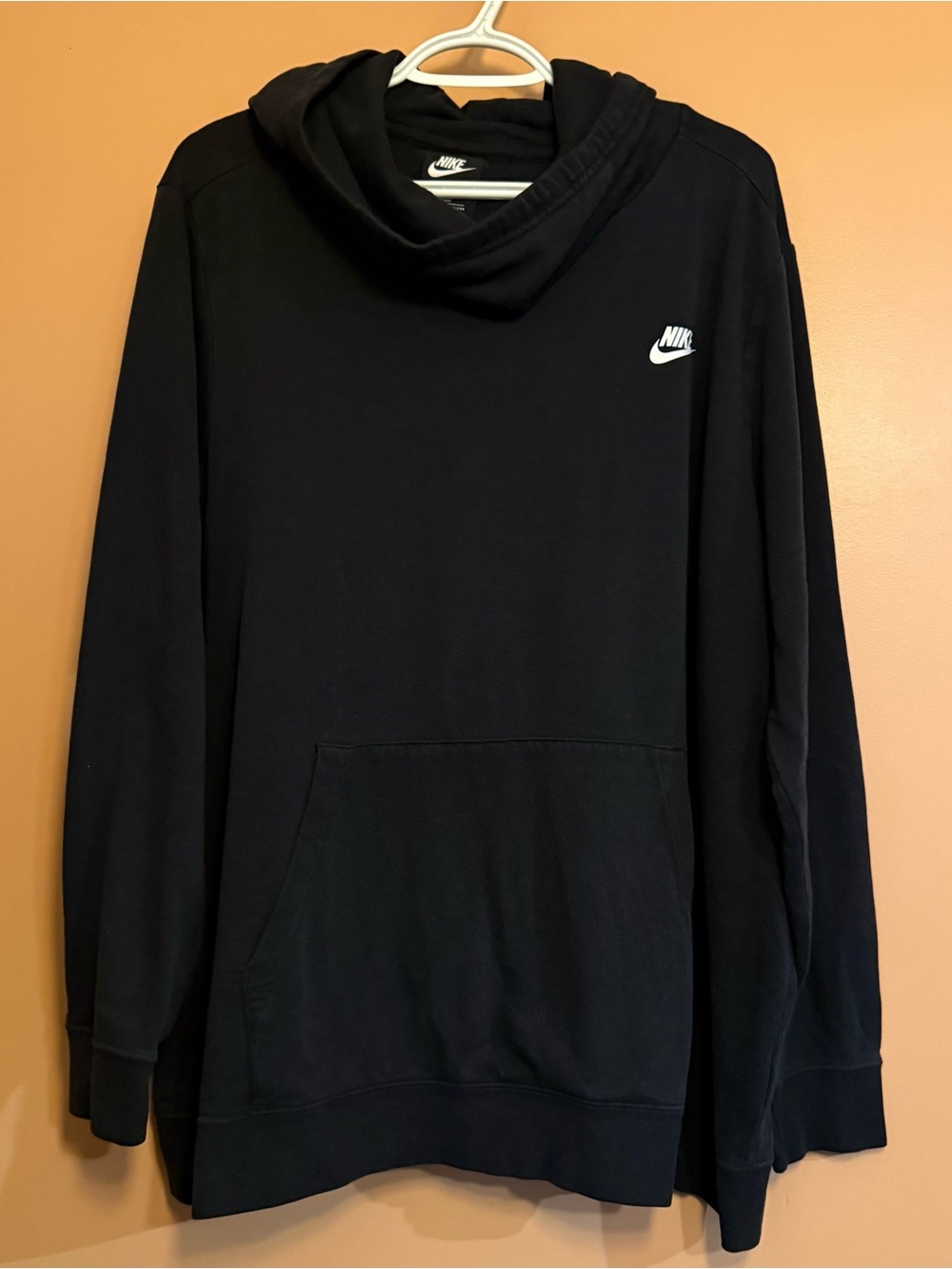 Nike Men’s 2XL Black Pullover Fleece Hoodie Swoosh Logo Sportswear